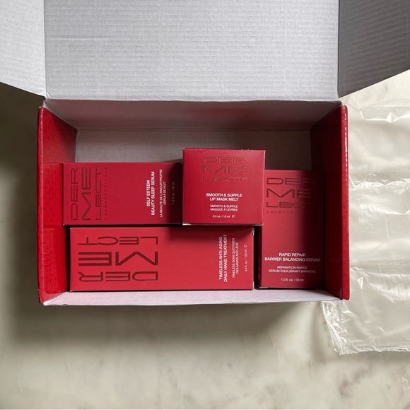 Brand New- Dermelect Skincare Bundle ❤️✨ - Picture 3 of 13